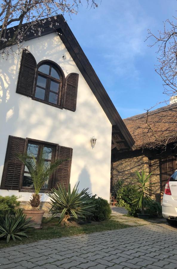 Echo Apartman Tihany Bagian luar foto
